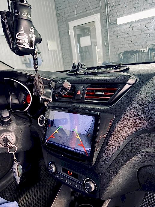 Установка мультимедиа Incar TMX на KIA Rio